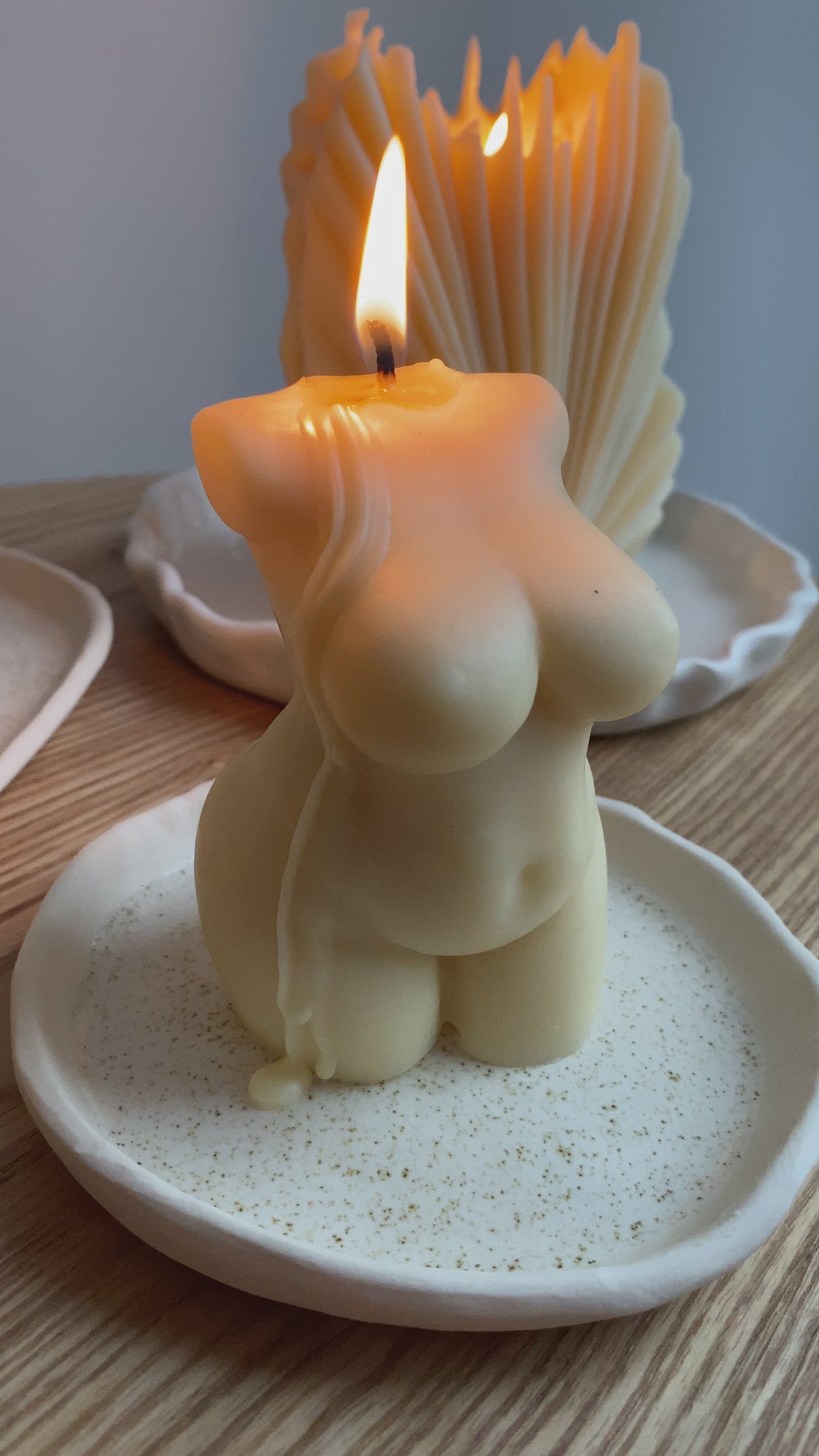 Load and play video in Gallery viewer, &amp;#39;Ashley Graham&amp;#39; Sculptural Candle
