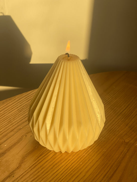 'Golden Pear XL' Sculptural Candle