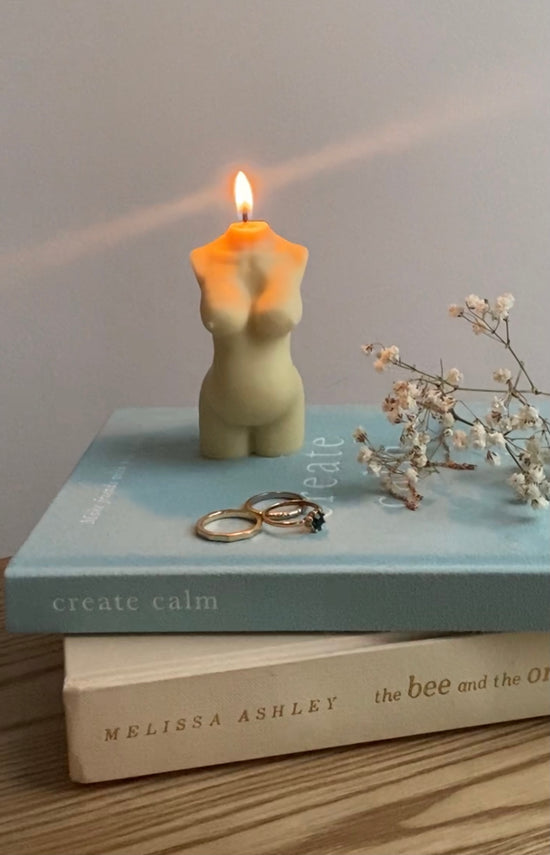 'Baby Mama' Sculptural Candle