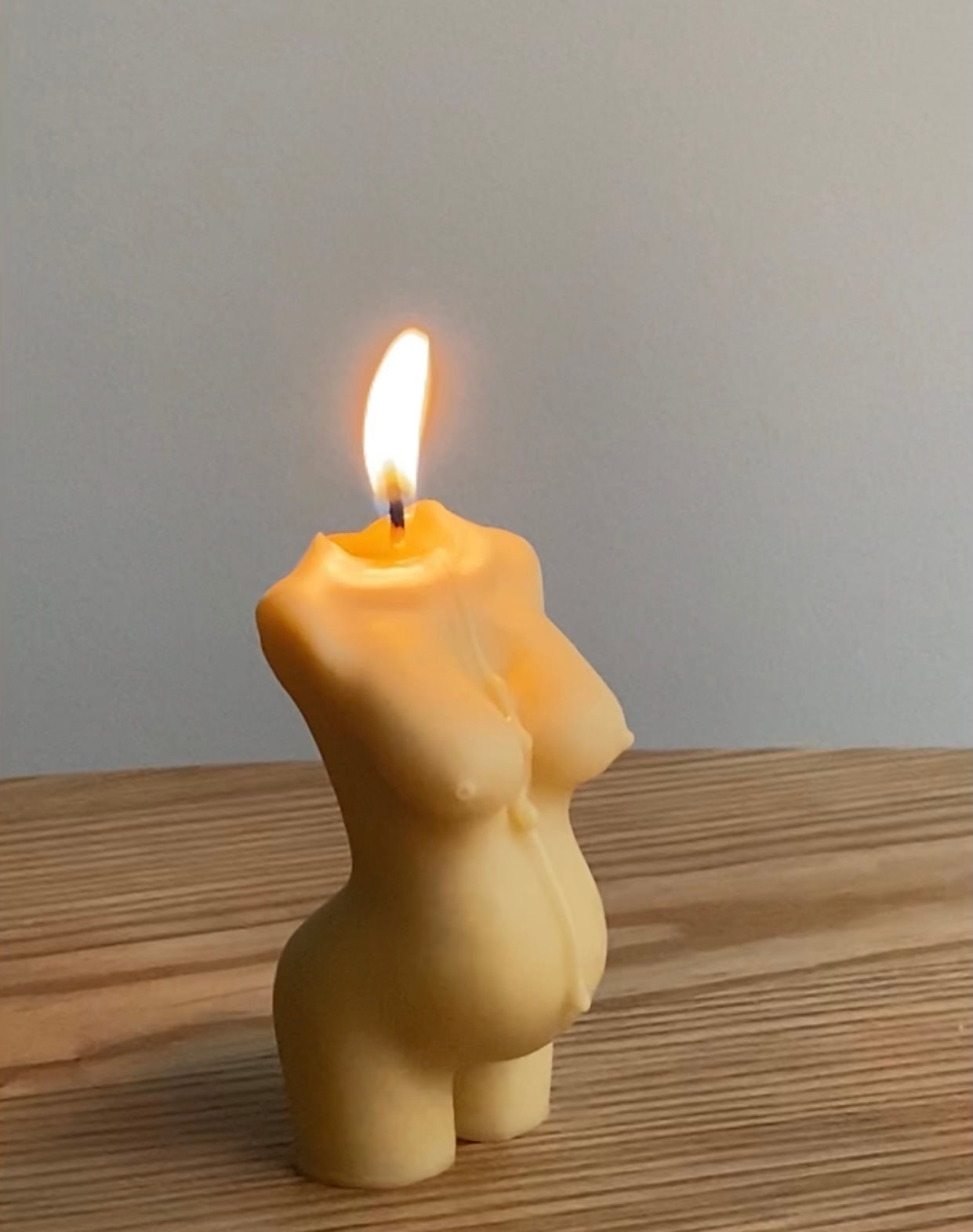 'Baby Mama' Sculptural Candle